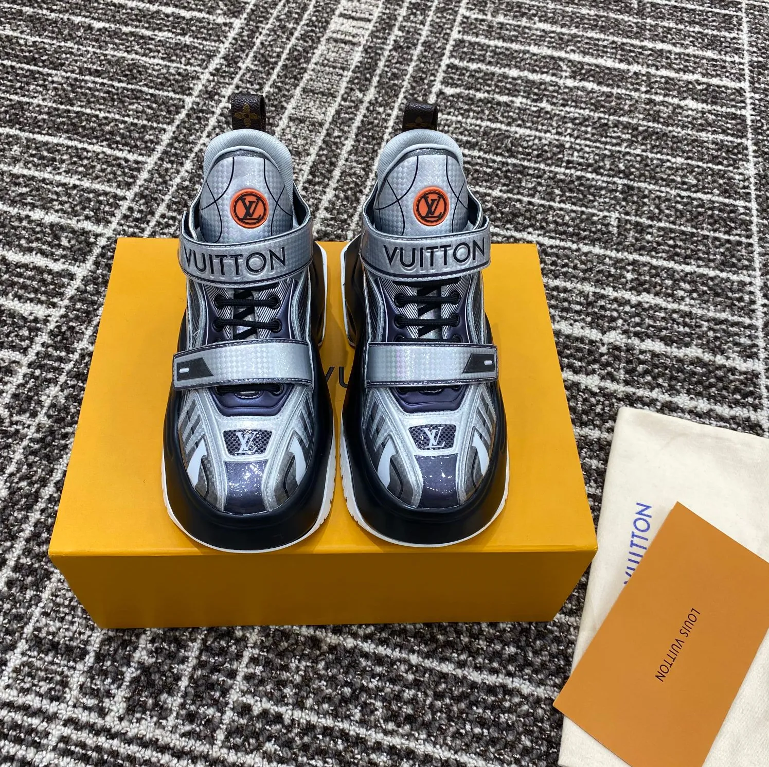 High quality replica bags Bagsaaa LV Archlight 2.0 Platform Sneaker Black Silver 1AB13F