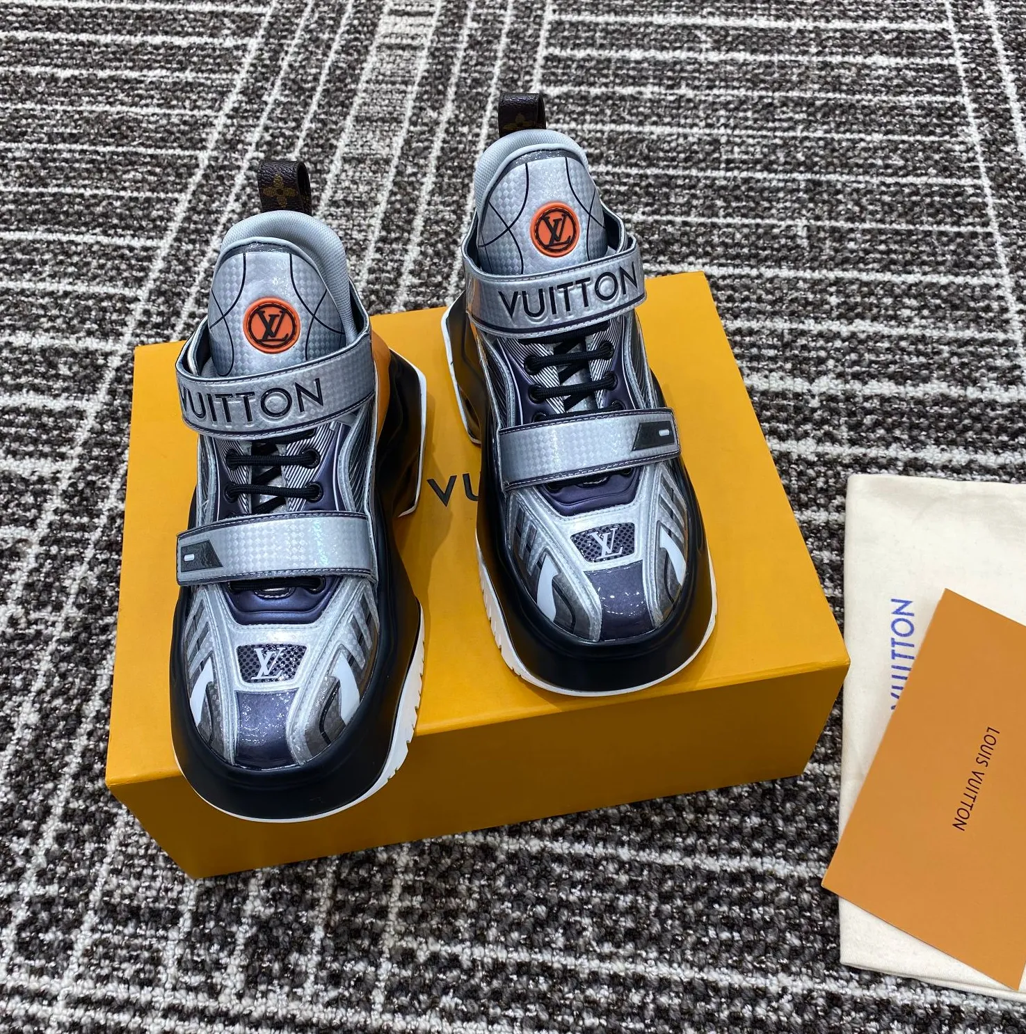 High quality replica bags Bagsaaa LV Archlight 2.0 Platform Sneaker Black Silver 1AB13F