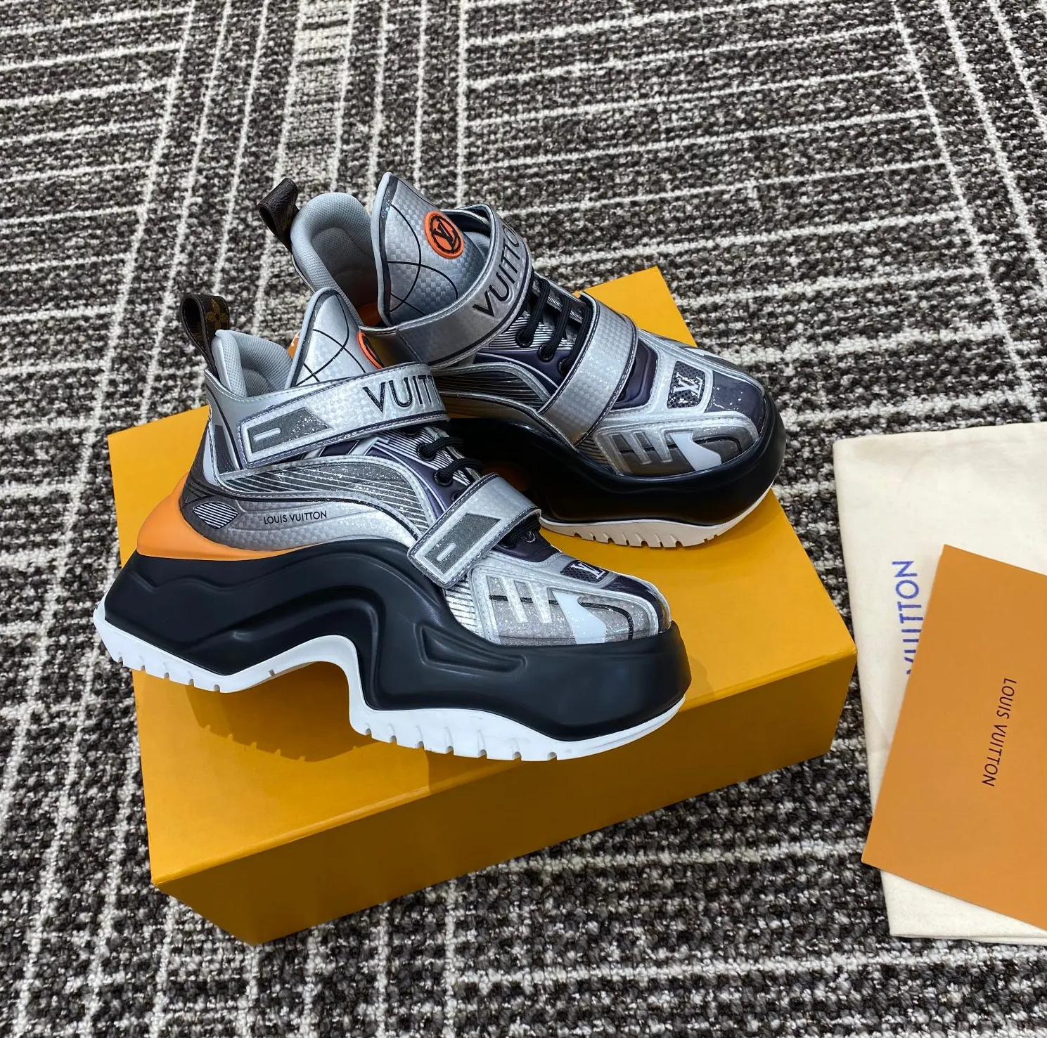 High quality replica bags Bagsaaa LV Archlight 2.0 Platform Sneaker Black Silver 1AB13F