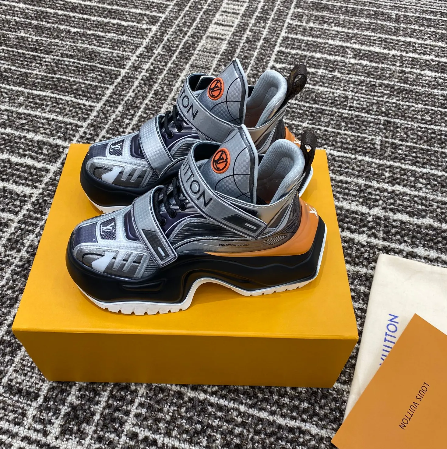 High quality replica bags Bagsaaa LV Archlight 2.0 Platform Sneaker Black Silver 1AB13F