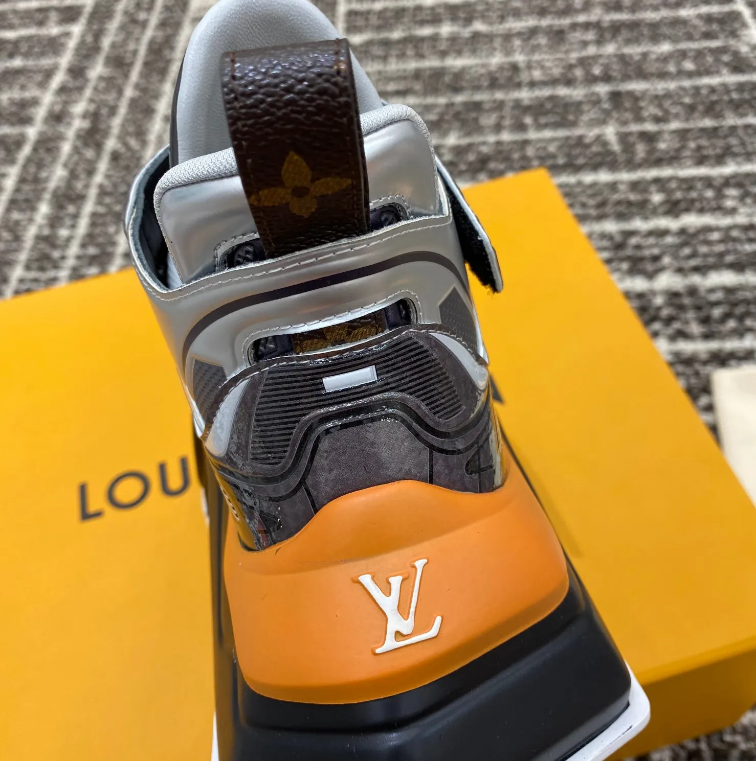 High quality replica bags Bagsaaa LV Archlight 2.0 Platform Sneaker Black Silver 1AB13F