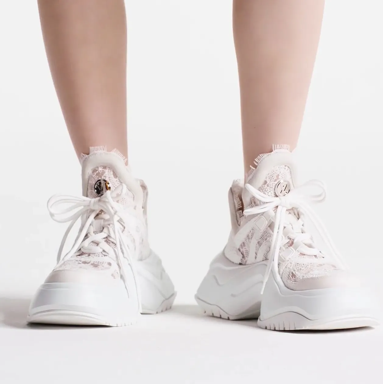 Outlet marketplace Bagsaaa LV Archlight 2.0 Platform Sneaker White 1ABI4A