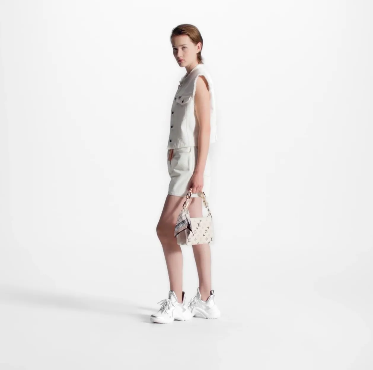 Replica chloe bag Bagsaaa LV Archlight Sneaker Silver 1ABVFU