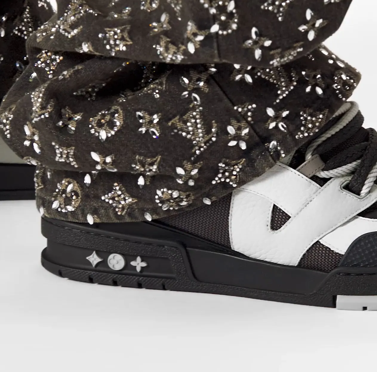 Replica ysl bag Bagsaaa LV Skate Sneaker Monogram Flowers Anthracite Grey 1ABZ4D