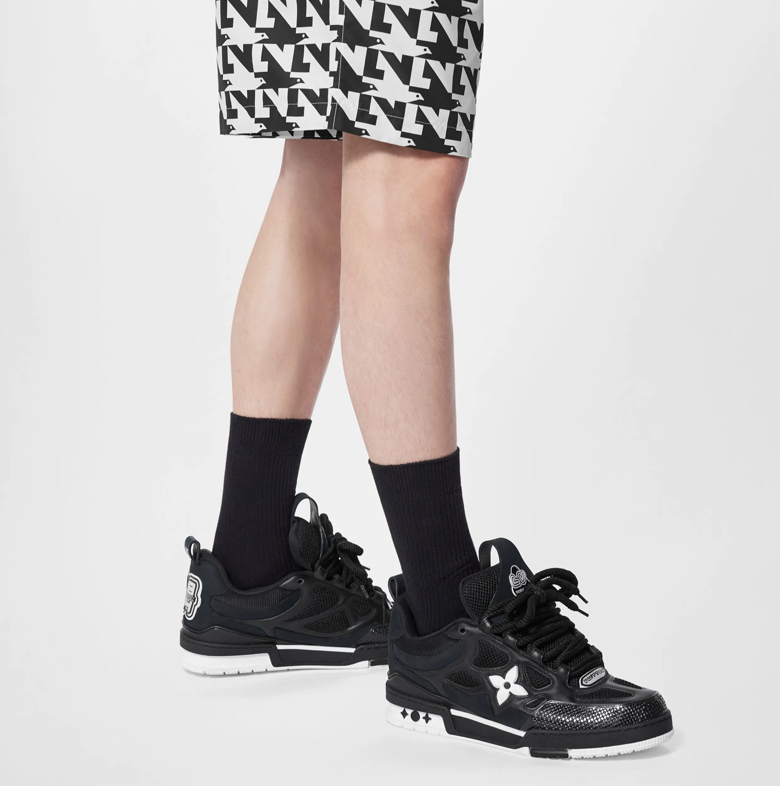 Lv shoes replica Bagsaaa LV Skate Sneaker Since 54 Monogram Flowers Black 1AARR0