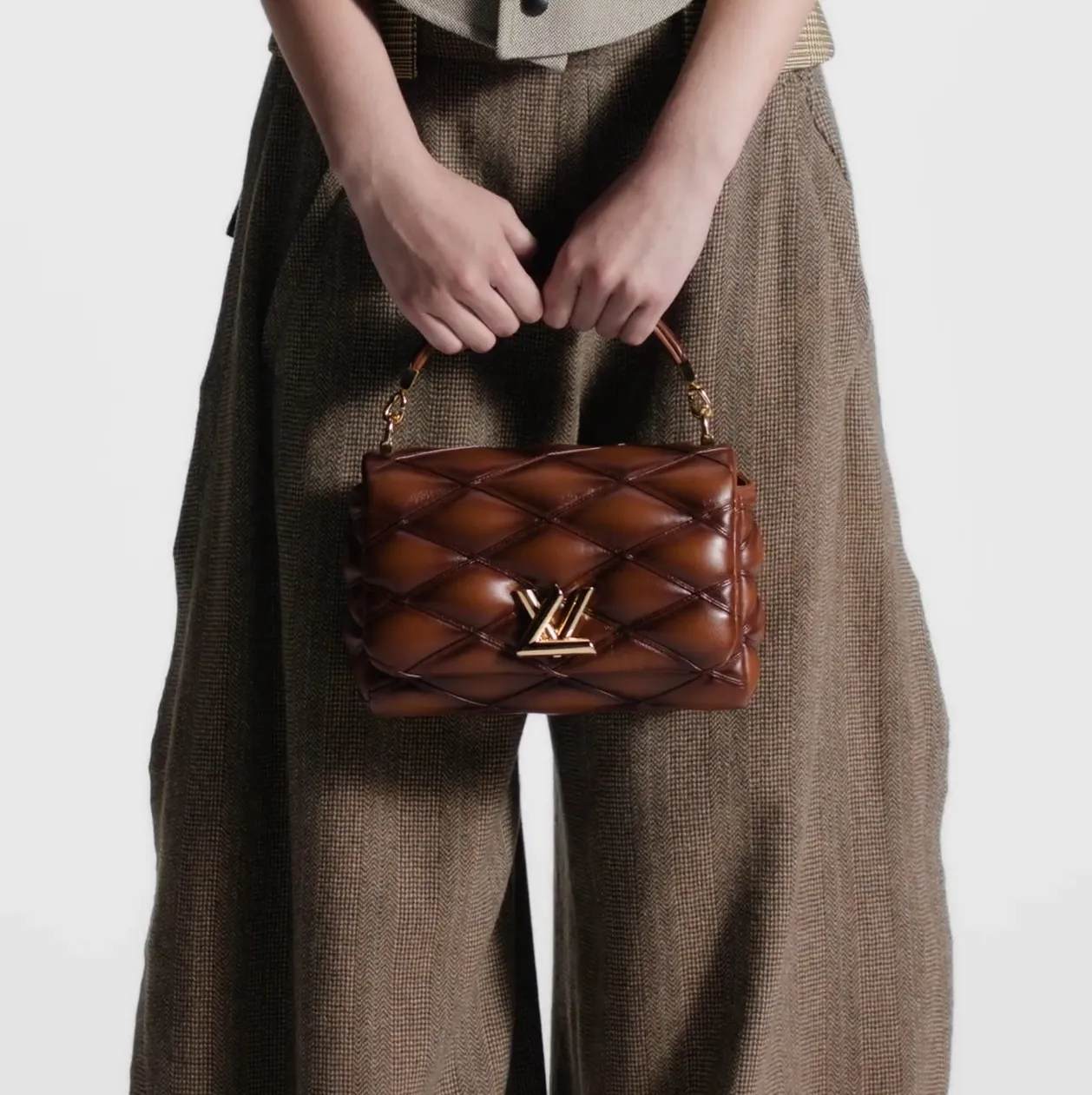 Original chanel store Bagsaaa M23601 GO-14 MM Smoked Tan