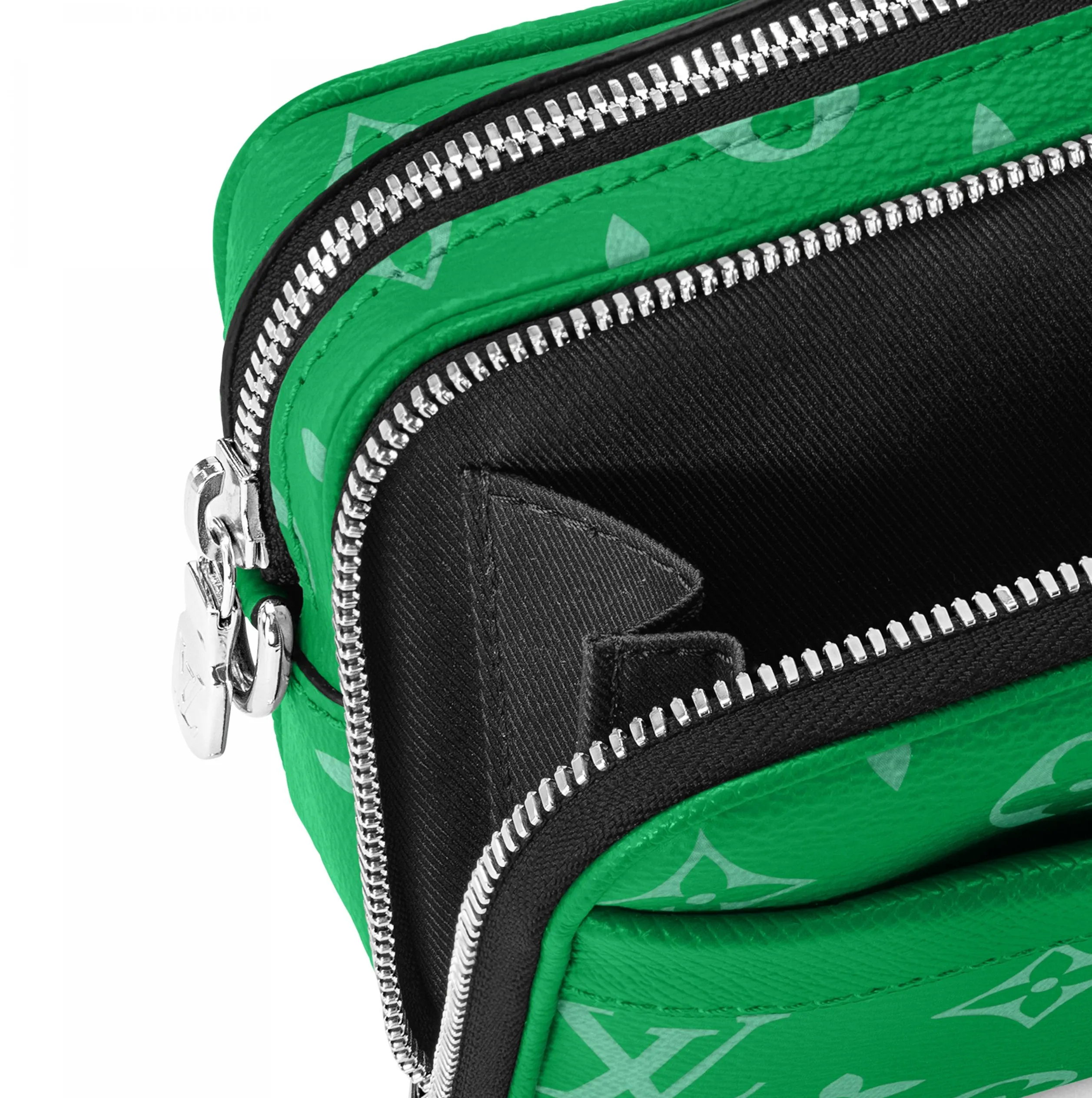 Louis vuitton locations Bagsaaa M30997 Alpha Wearable Wallet Cactus Green