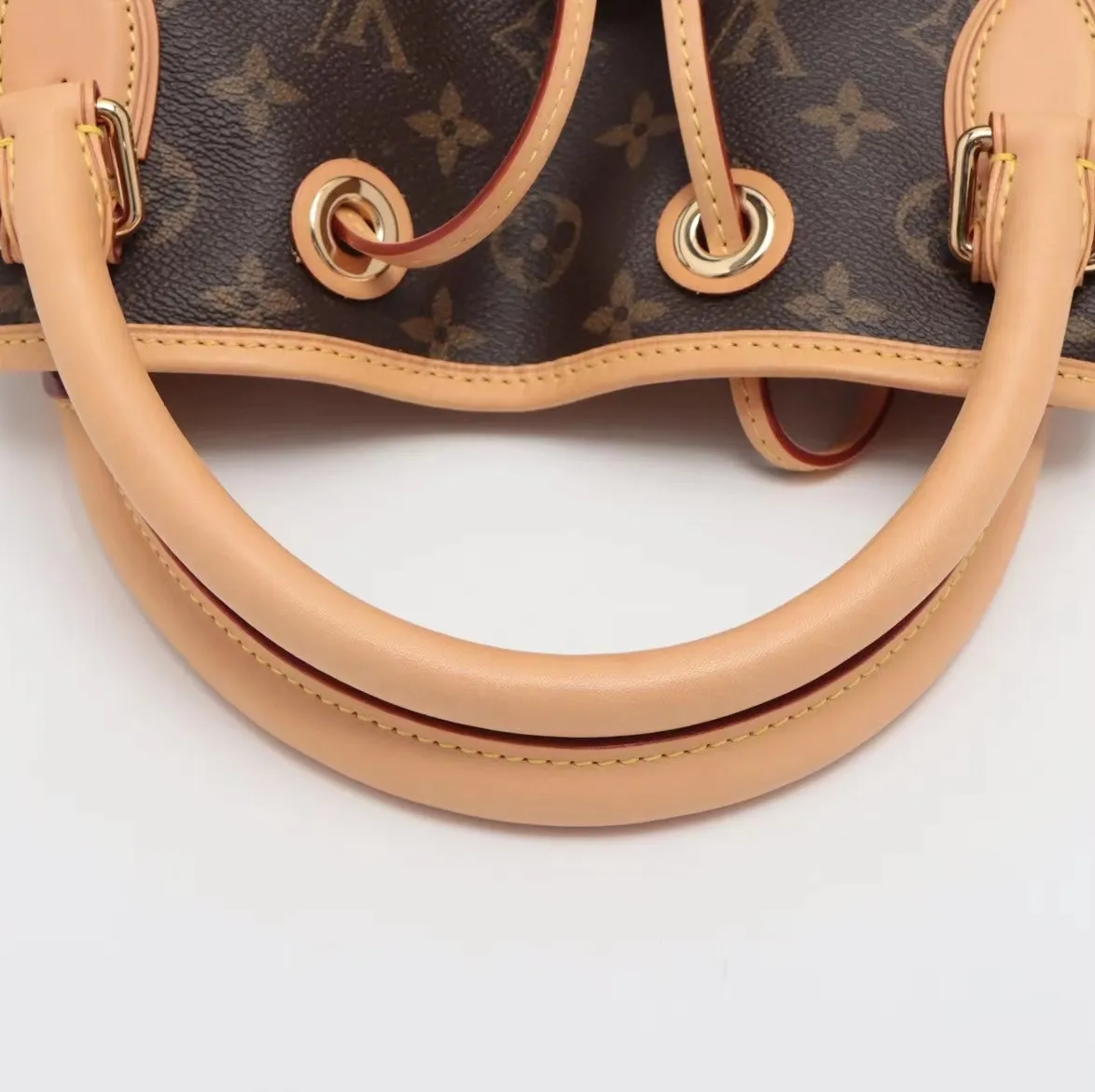 Replica shop Bagsaaa Monogram Canvas Neo M40372
