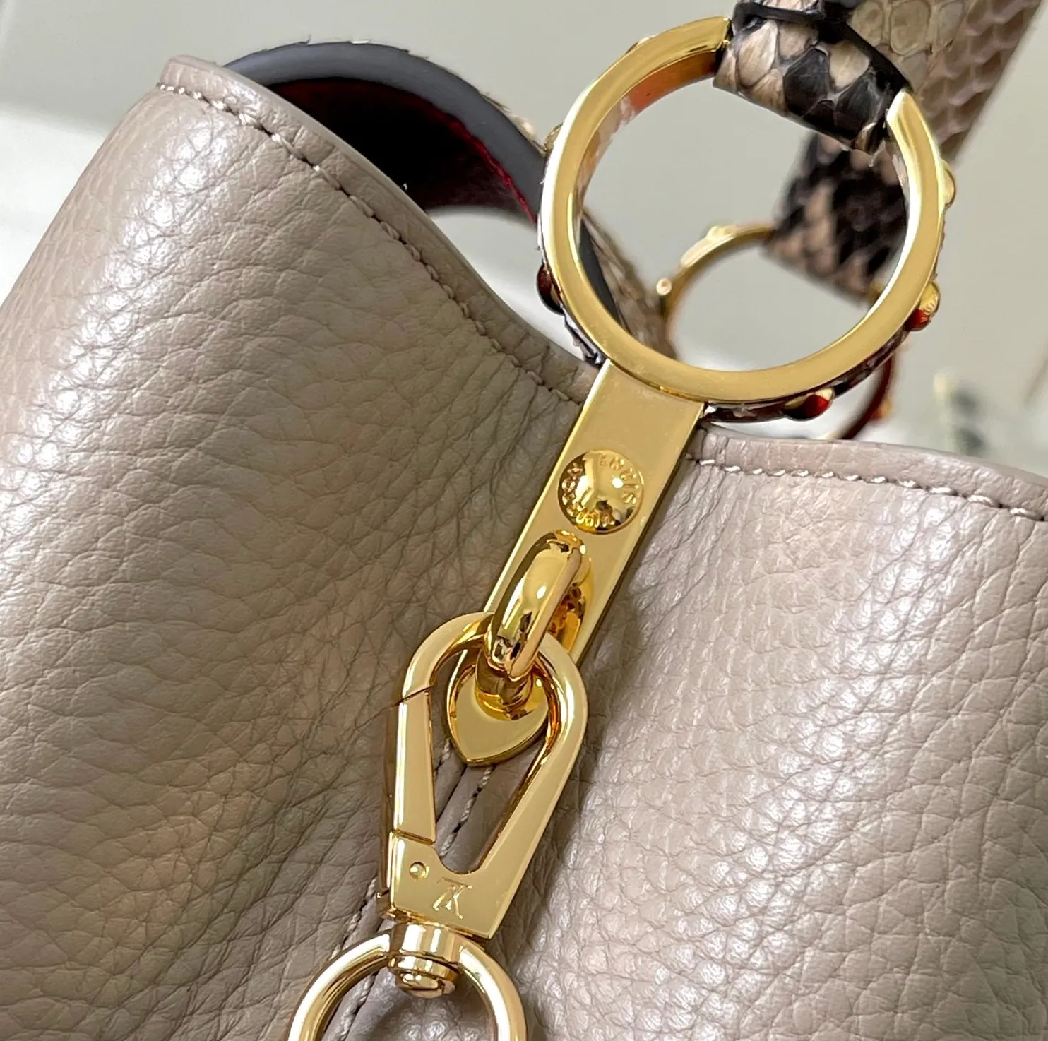 Replica valentino bags Bagsaaa N82068 Capucines BB Steeple Gray