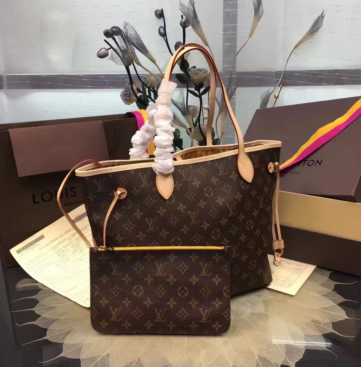 Original chanel store Bagsaaa Neverfull MM Bag Monogram Canvas M40997
