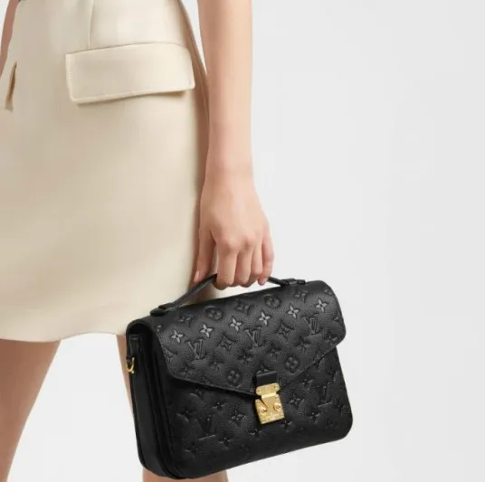 Ouis vuitton christian dior Bagsaaa Pochette Metis Navy M44071 Pink M44018 Black M41487