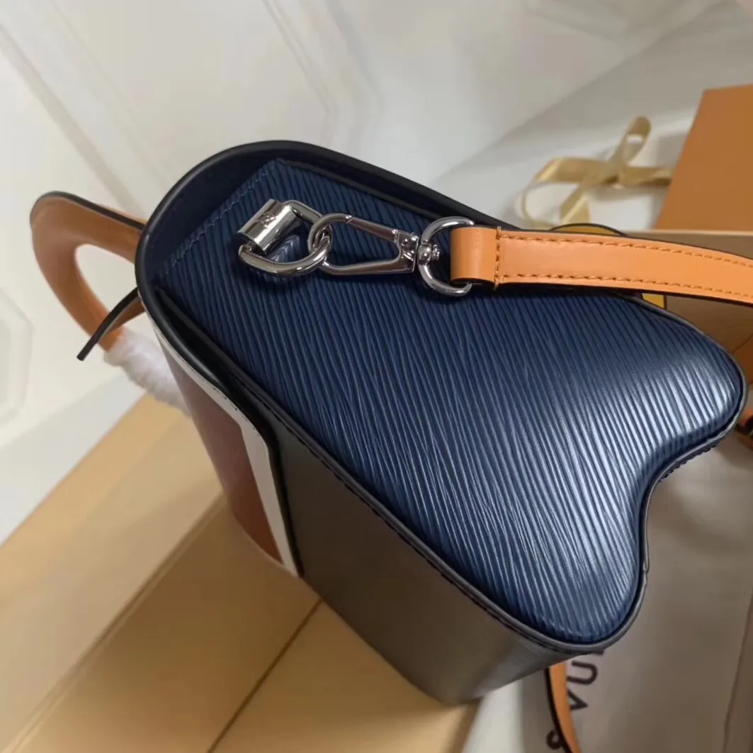 Shop shoulder bags Bagsaaa Twist MM Handle Bag Epi Monogram M52513