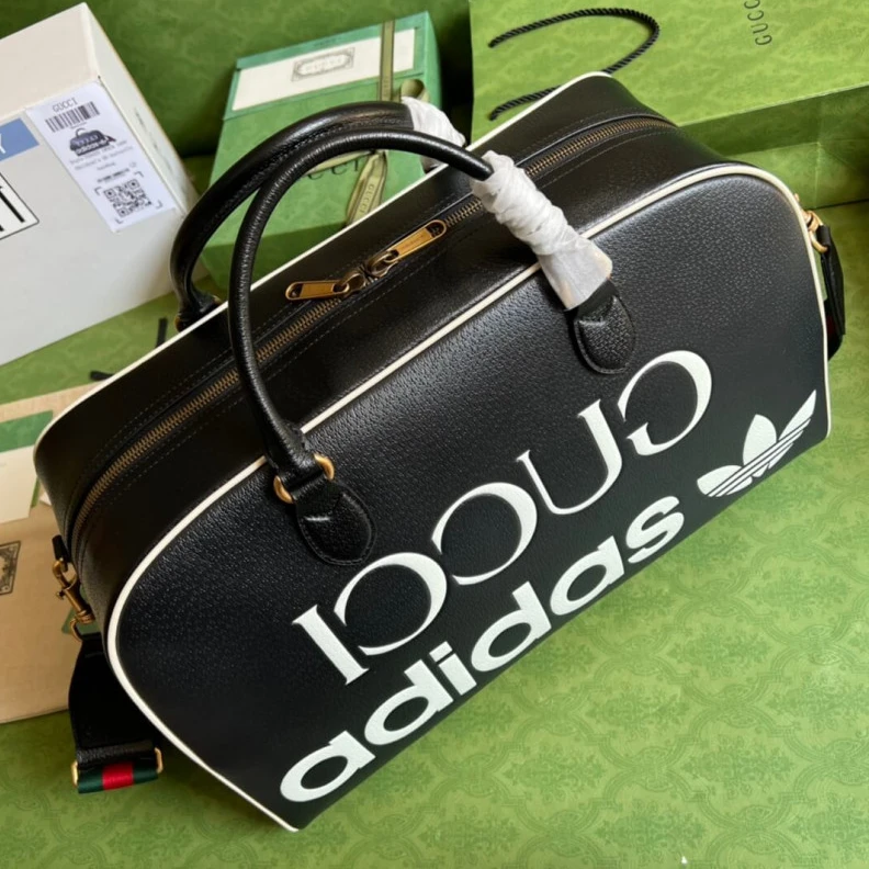 Replica bags Zip closu Adidas x Gucci Large Duffle Bag