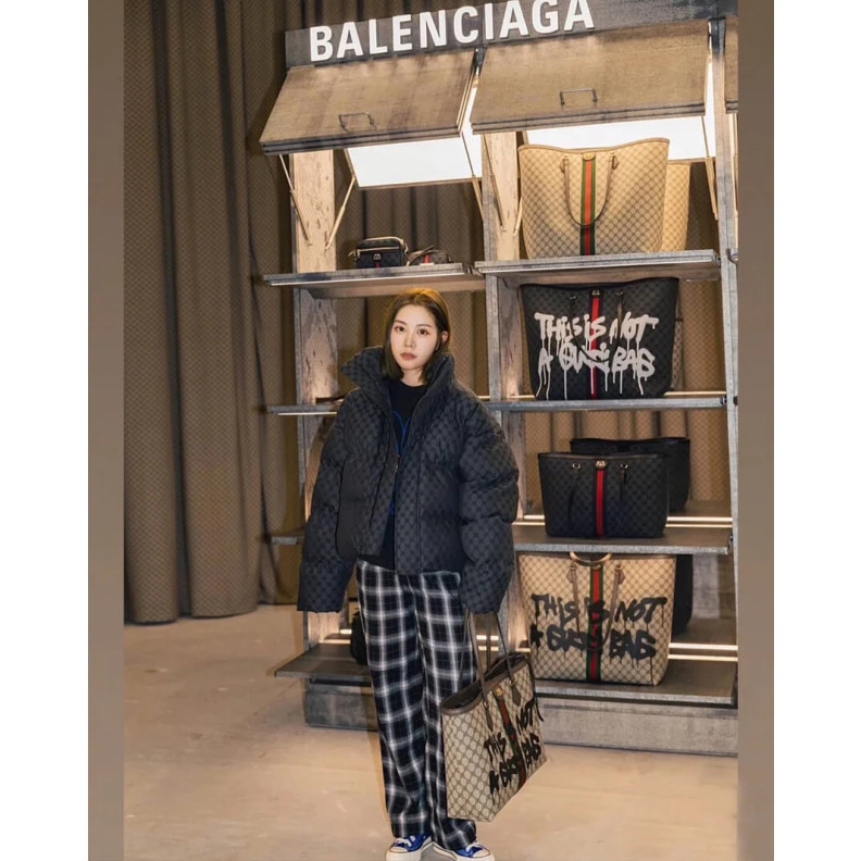Louis vuitton locations 38 x 28 x Balenciaga x Gucci Hacker Graffiti Medium Tote Bag Beige