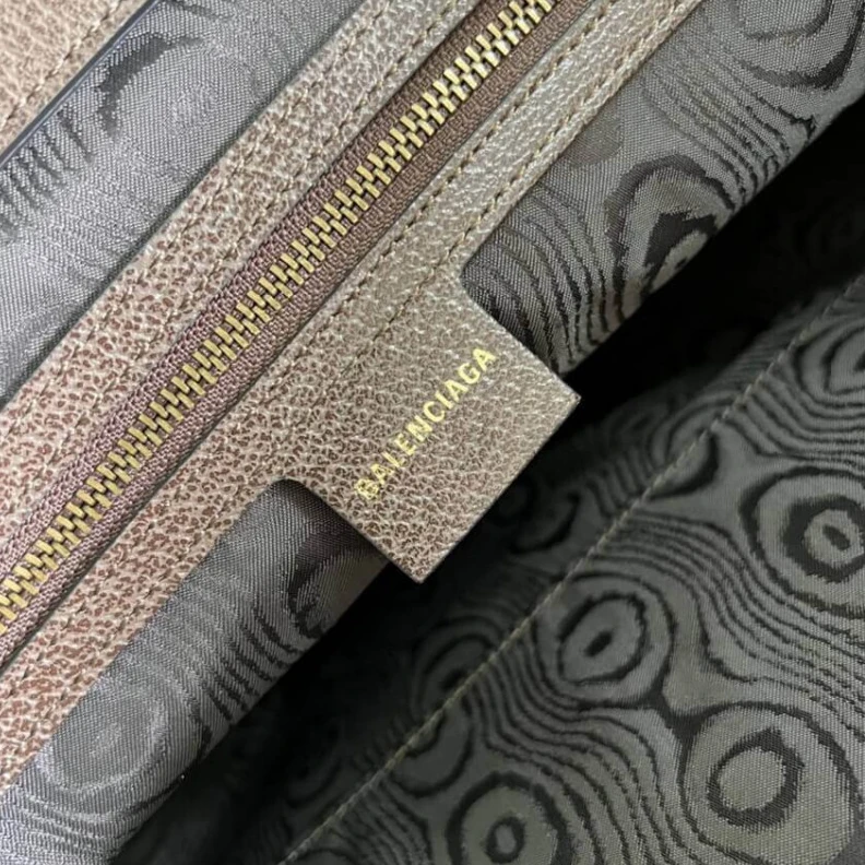 Replica bags Magnet cl Balenciaga x Gucci Hacker Large Tote Bag Beige