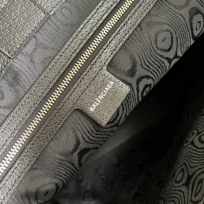 Louis vuitton locations 1 inner p Balenciaga x Gucci Hacker Large Tote Bag Black