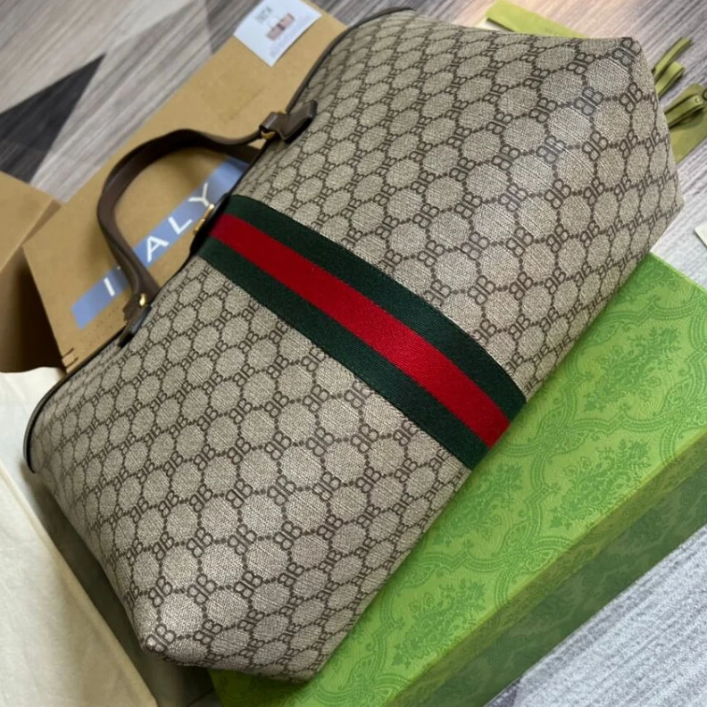 Replica bags lv Balenciaga x Gucci Hacker Medium Tote Bag Beige