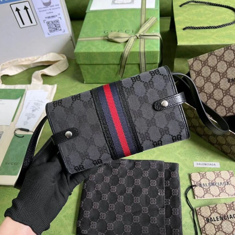 Louis vuitton locations 1 inner z Balenciaga x Gucci Hacker Mini Crossbody Bag Black