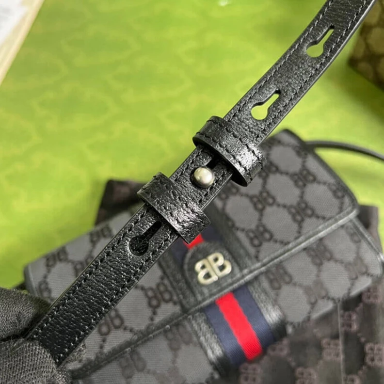 Louis vuitton locations 1 inner z Balenciaga x Gucci Hacker Mini Crossbody Bag Black