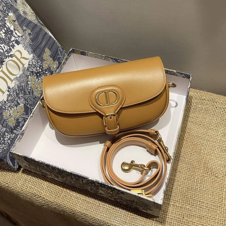 Louis vuitton locations Adjustabl Christian Dior Bobby East-West Bag M9327 in Amber Box Calfskin