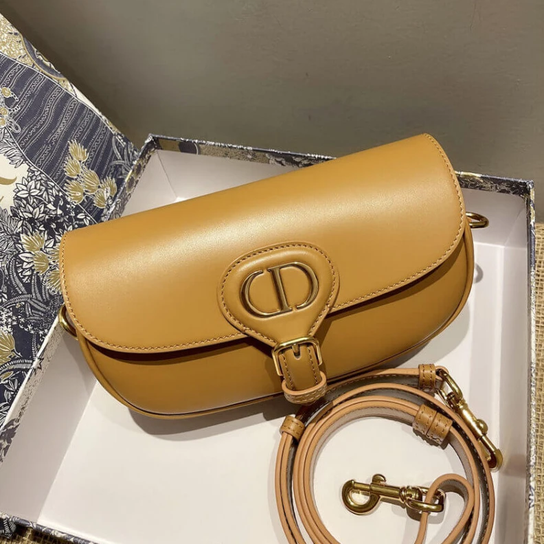 Louis vuitton locations Adjustabl Christian Dior Bobby East-West Bag M9327 in Amber Box Calfskin