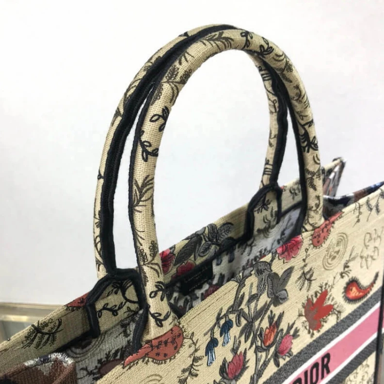 Louis vuitton locations 'Christia Christian Dior Book Tote Broderie Flowers Multicolore