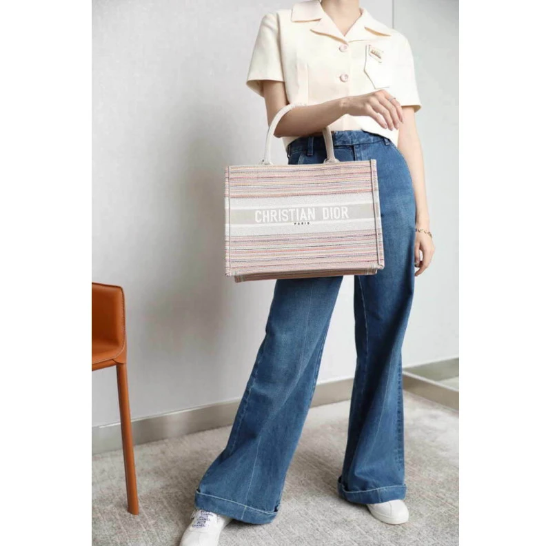 Top lv The Dior B Christian Dior Book Tote Multicolor Stripes Embroidery