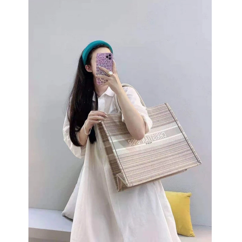 Top lv The Dior B Christian Dior Book Tote Multicolor Stripes Embroidery