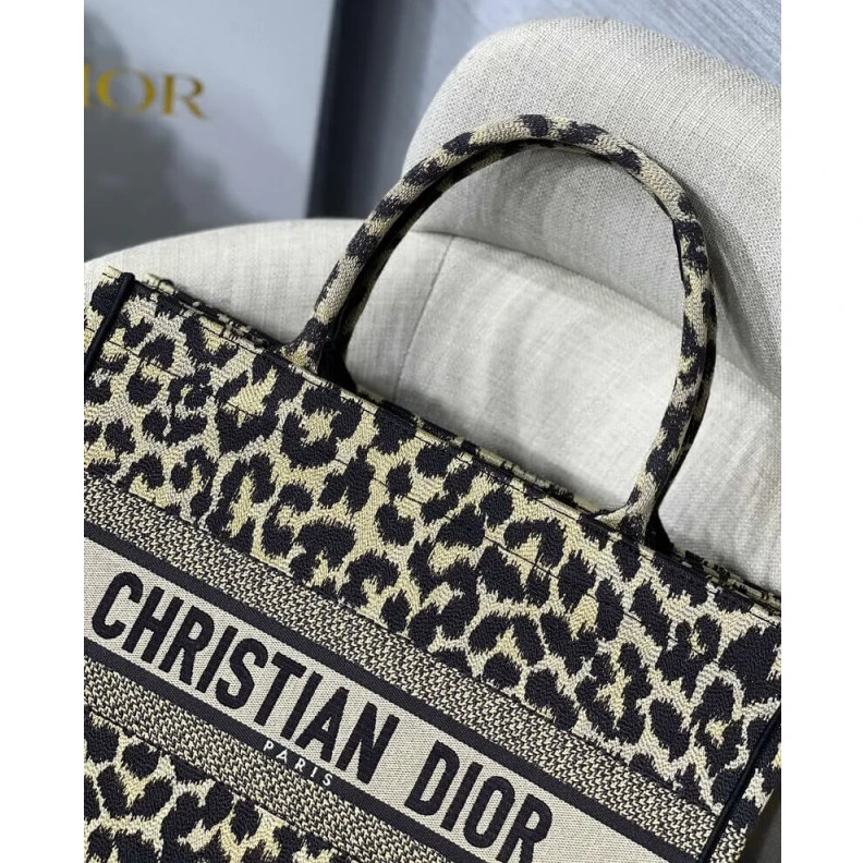 Lv belts replica Sacca pro Christian Dior Book Tote Ricamo Mizza Beige Multicolore