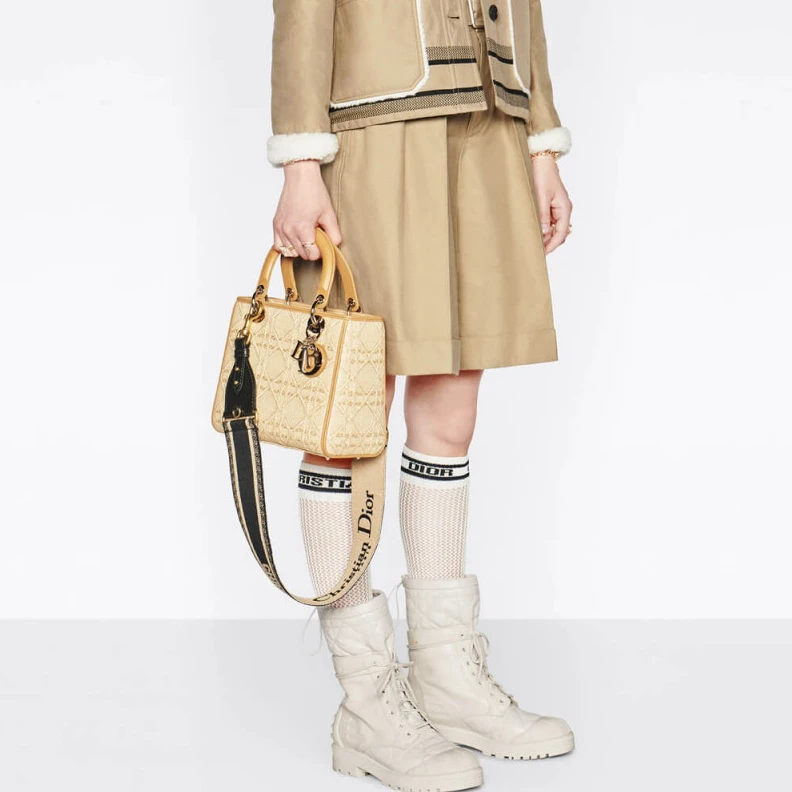 Replica bags Interior Christian Dior Medium Lady Dior Bag in Natural Cannage Raffia