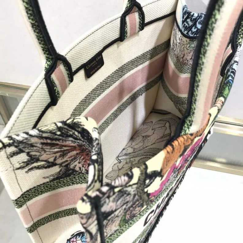 Replica ysl bags 'Christia Christian Dior Small Book Tote Multicolor Cœur EN Fleurs Embroidery