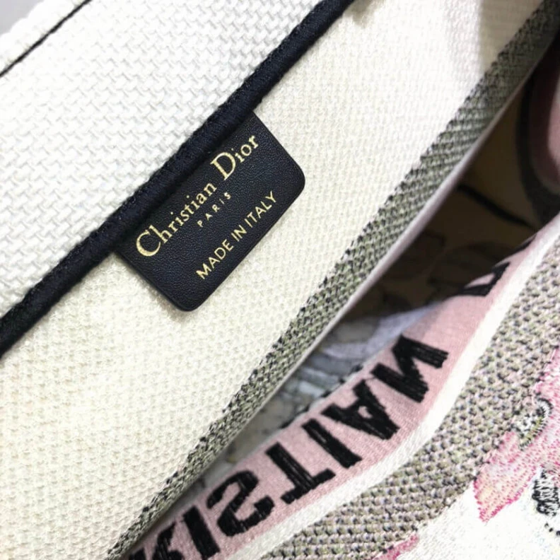 Replica ysl bags 'Christia Christian Dior Small Book Tote Multicolor Cœur EN Fleurs Embroidery