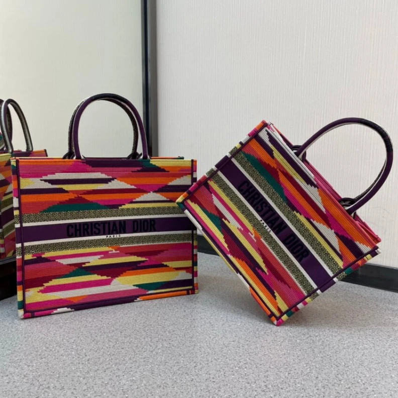 Top lv 'Christia Christian Dior Small Book Tote Multicolor Patchwork Embroidery