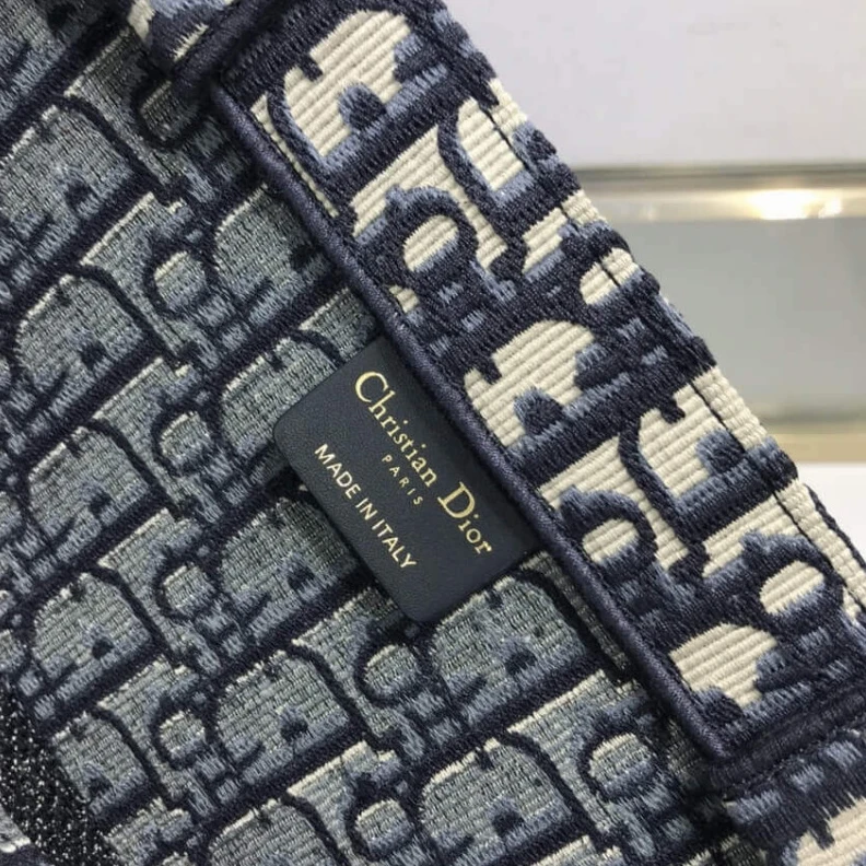 Top lv CHRISTIAN Dior Book Tote Blue Dior Oblique Embroidery