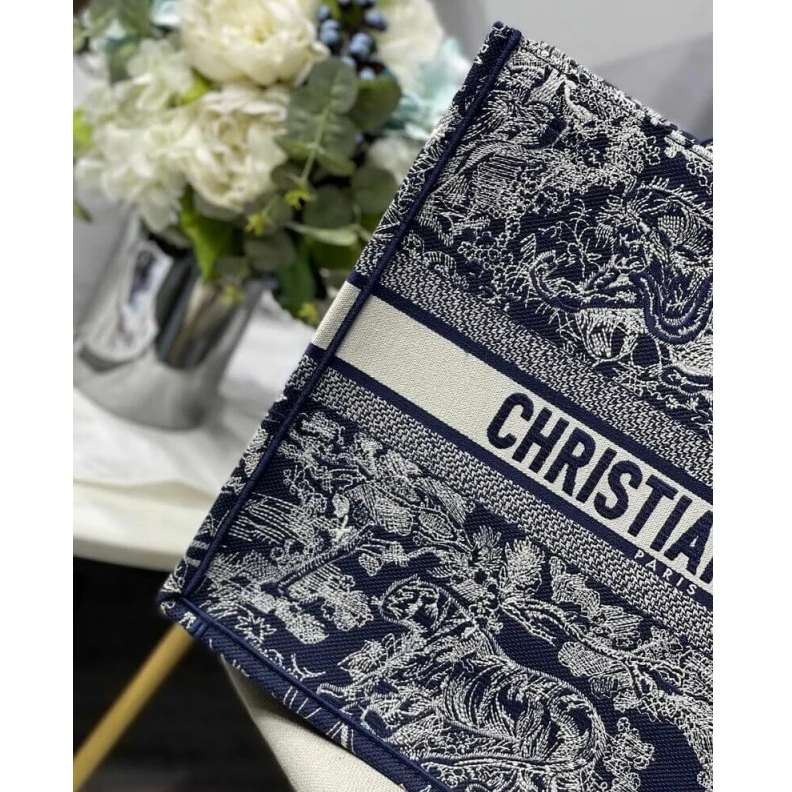 Replica bags 41.5 x 35 Dior Book Tote Blue Toile de Jouy Reverse Embroidery