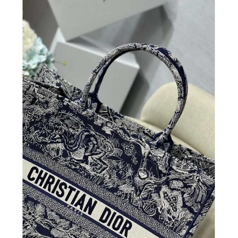 Replica bags 41.5 x 35 Dior Book Tote Blue Toile de Jouy Reverse Embroidery