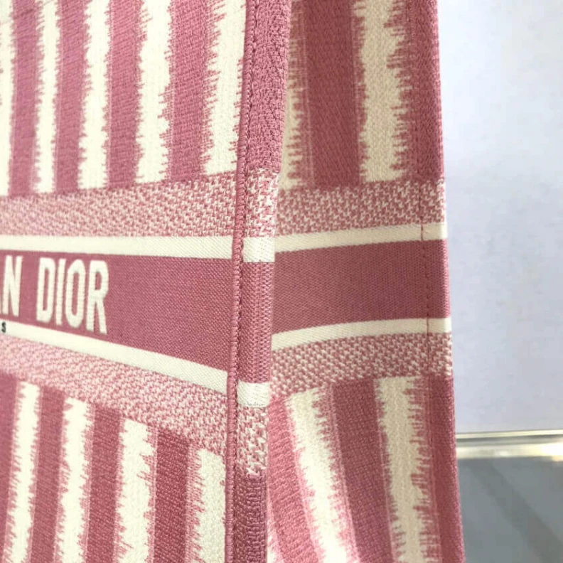 Louis vuitton locations The Dior B Dior Book Tote Pink D-Stripes Embroidery
