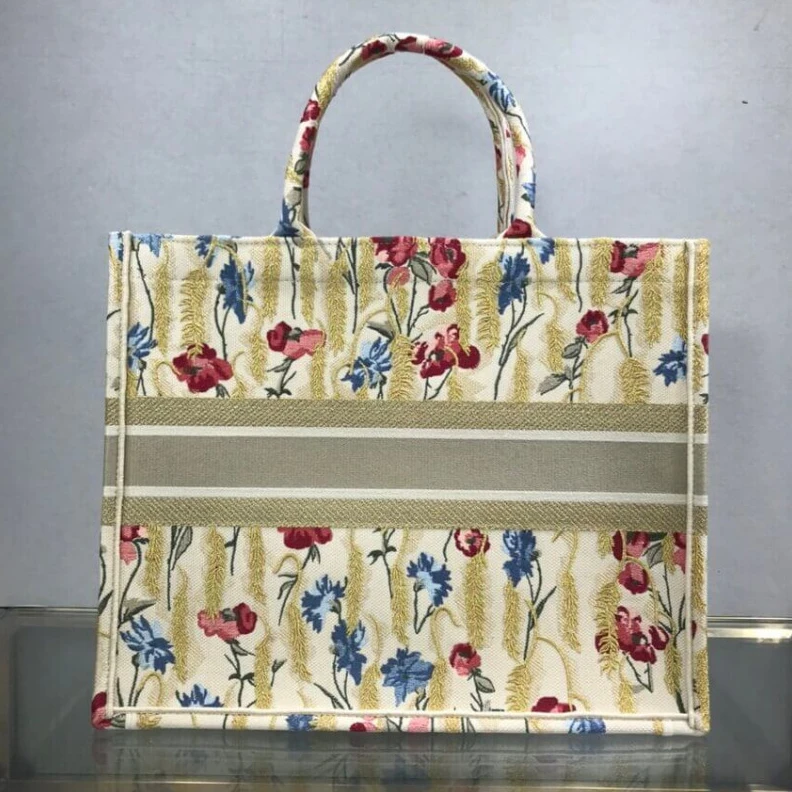 Replica bags The Dior B Dior Book Tote in Beige Multicolor Hibiscus Metallic Thread Embroidery