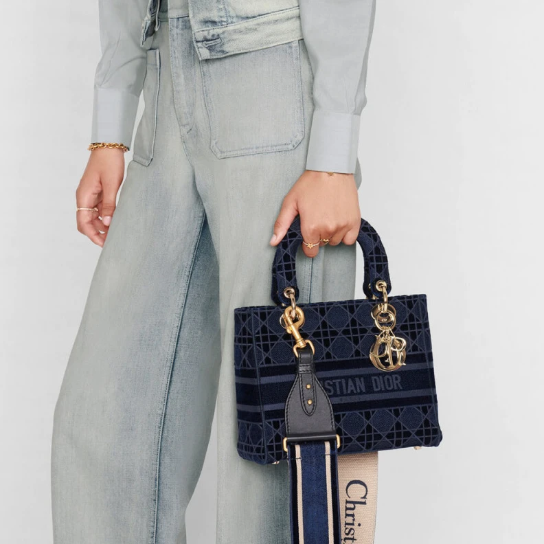 Louis vuitton locations Interior Dior Medium Lady D-Lite Bag Blue Cannage Embroidered Velvet