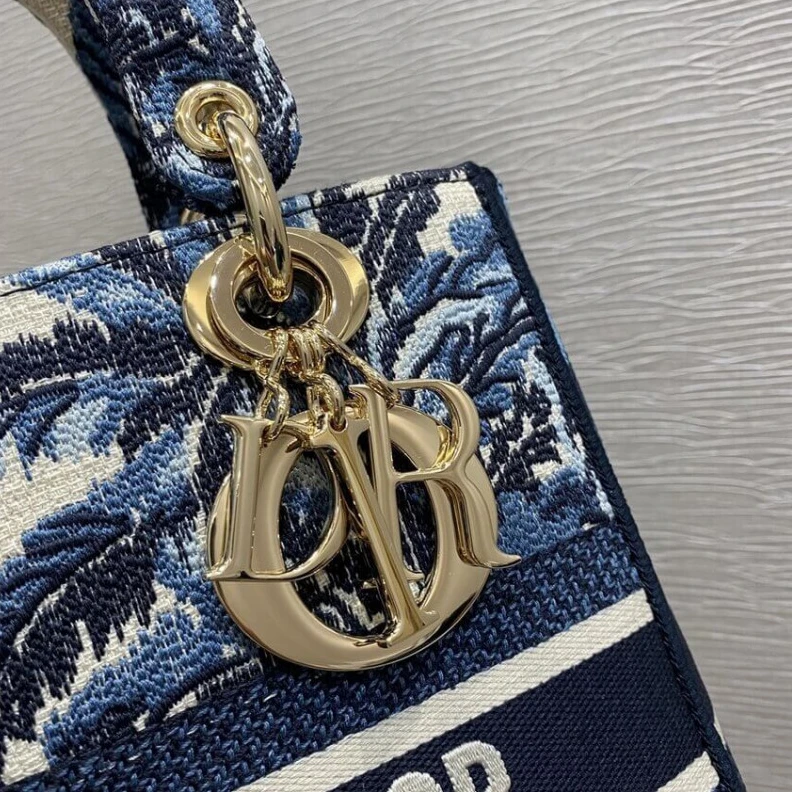 Top lv Can be ca Dior Medium Lady D-Lite Bag Blue Dior Palms Embroidery
