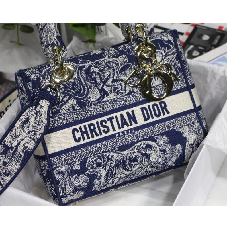 Louis vuitton locations Dust bag Dior Medium Lady D-Lite Bag Blue Toile de Jouy Reverse Embroidery