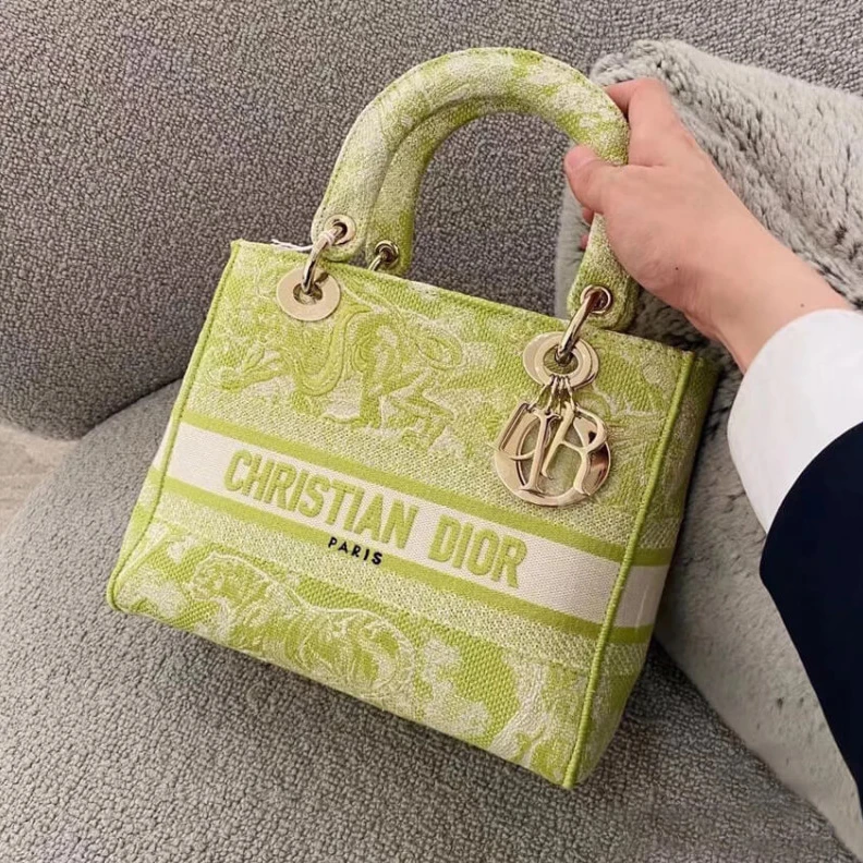 Replica bags The bag m Dior Medium Lady D-Lite Bag Lime Toile de Jouy Reverse Embroidery