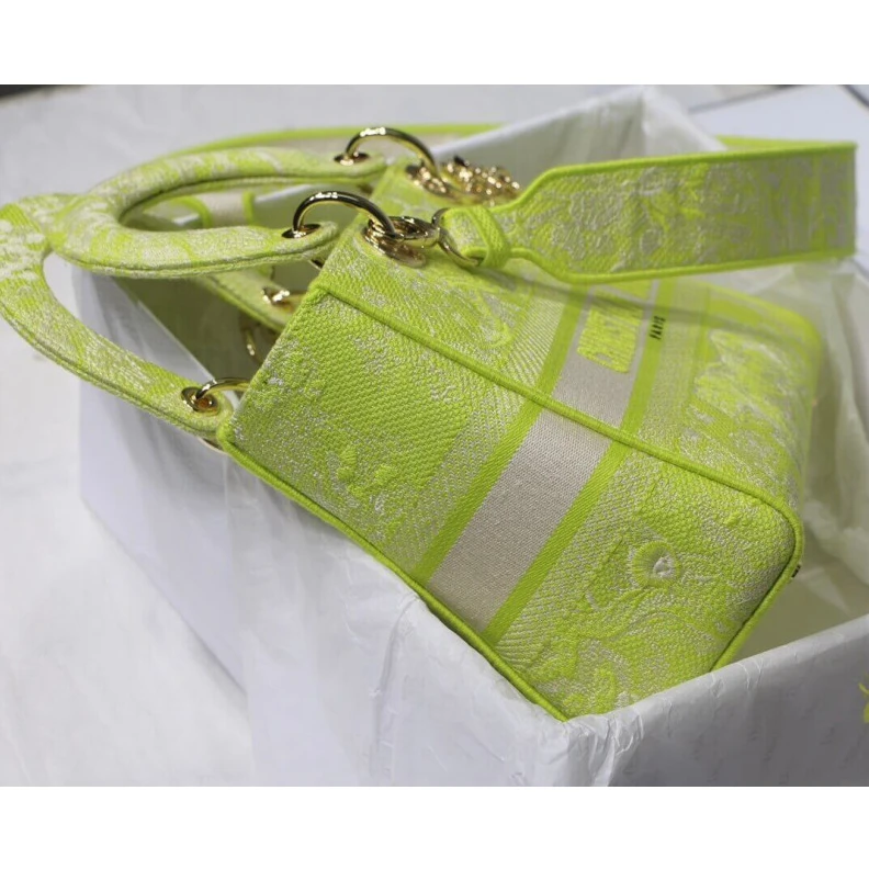 Replica bags The bag m Dior Medium Lady D-Lite Bag Lime Toile de Jouy Reverse Embroidery