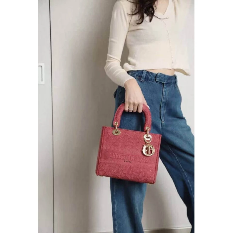 Replica valentino bags The Lady D Dior Medium Lady D-Lite Bag Mallow Rose Cannage Embroidered