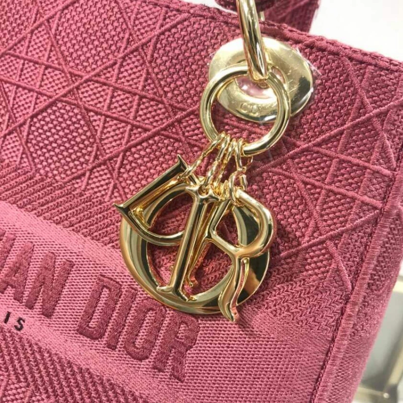 Replica valentino bags The Lady D Dior Medium Lady D-Lite Bag Mallow Rose Cannage Embroidered