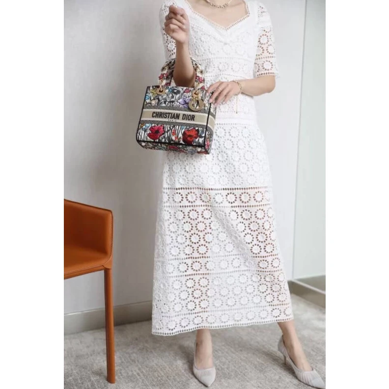 Replica valentino bags Can be ca Dior Medium Lady D-Lite Bag Multicolor Mille Fleurs Embroidery