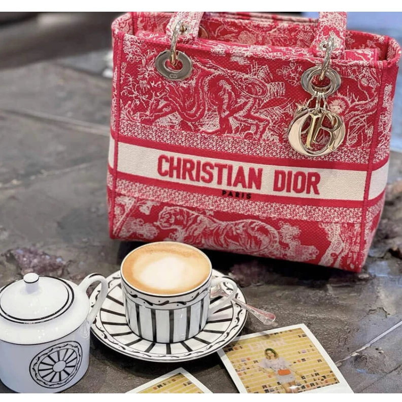Replica ysl bags Dust bag Dior Medium Lady D-Lite Bag Raspberry Toile de Jouy Reverse Embroidery