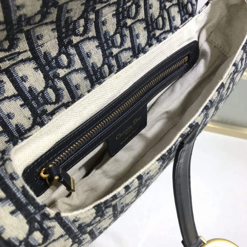 Replica ysl bags The iconic Dior Saddle Bag Blue Oblique Jacquard
