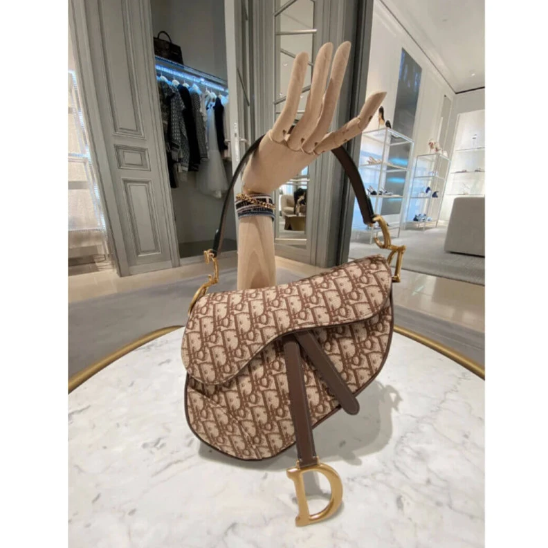 Shop shoulder bags Magnetic Dior Saddle Bag Burgundy Oblique Jacquard