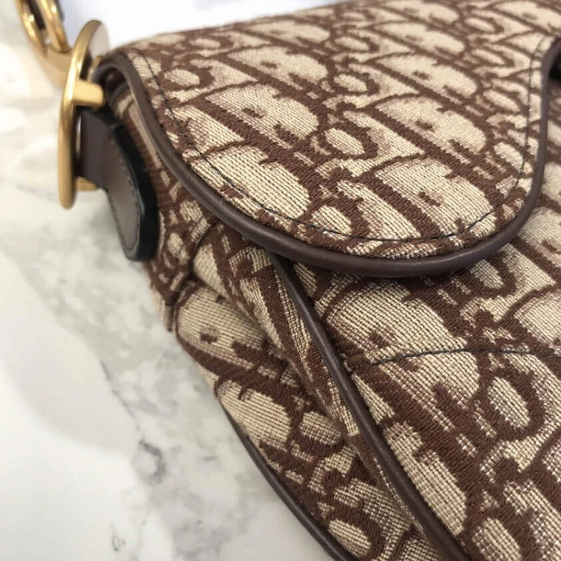 Shop shoulder bags Magnetic Dior Saddle Bag Burgundy Oblique Jacquard